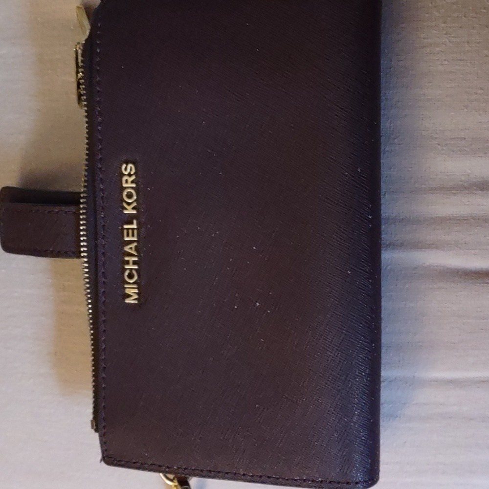 Michael Kors wristlet wallet